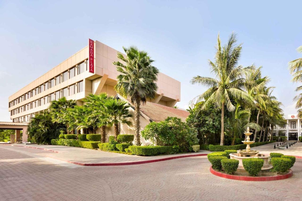 Ramada Plaza By Wyndham Karachi Airport Hotel Exterior photo